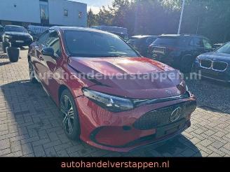 Auto incidentate Mercedes Cla-klasse elektrisch 200 EQ Panorama VOLLL 2026/7