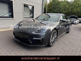 uszkodzony samochody osobowe Porsche Panamera 4 E-Hybrid 340KW Sport chrono 2017/9