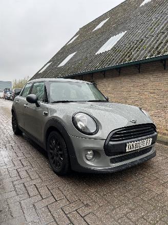 Uttjänta bilar auto Mini One Mini Mini 1.5 One 2019/4