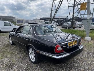 Jaguar XJ 3.0 V6 Sport picture 4