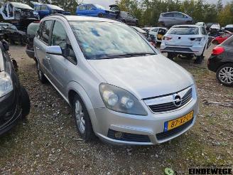 Uttjänta bilar auto Opel Zafira Zafira (M75), MPV, 2005 / 2015 2.2 16V Direct Ecotec 2007/11