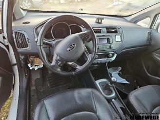 Kia Rio Rio III (UB), Hatchback, 2011 / 2017 1.2 CVVT 16V picture 6