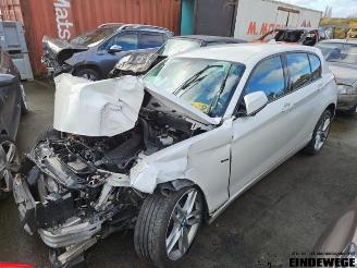 Vaurioauto  passenger cars BMW 1-serie 1 serie (F20), Hatchback 5-drs, 2011 / 2019 116d 1.6 16V Efficient Dynamics 2014/2