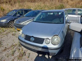 Vrakbiler auto Volkswagen Polo Polo IV (9N1/2/3), Hatchback, 2001 / 2012 1.2 12V 2003/11