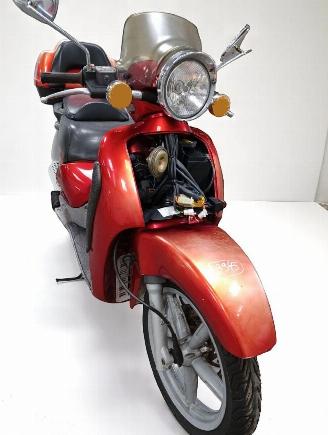 Aprilia  SCARABEO picture 12
