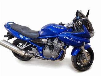 Suzuki  GSF picture 13
