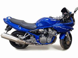 Suzuki  GSF picture 9