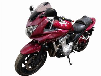 Suzuki Bandit 1250  picture 2