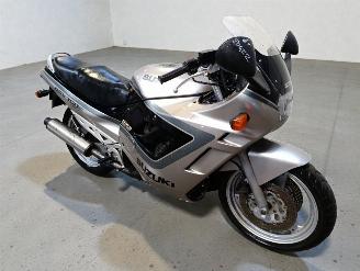 Suzuki GSX 750 F picture 10