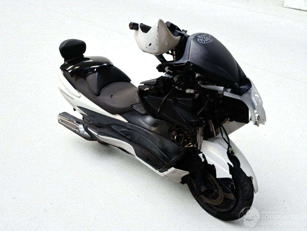 Suzuki  BURGMAN