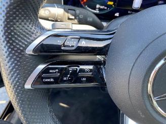 Mercedes E-klasse 300 T AMG Lin *PANO - NAVI - KAM* picture 17