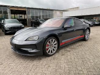 krockskadad bil auto Porsche Taycan 4S Facelift *PANO - HEAD UP - KAM - BOSE* 2024/11