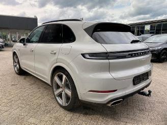 škoda osobní automobily Porsche Cayenne E-Hybrid *HEAD-UP - PANO - NAVI - KAM* 2024/9