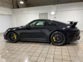 Porsche 911 Carrera 4 GTS T-Hybrid KERAMIK/CHRONO/LIFT picture 3
