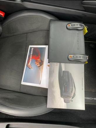 Porsche 911 Carrera 4 GTS T-Hybrid KERAMIK/CHRONO/LIFT picture 24