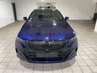 BMW i5 eDrive40 Touring M Sport Pro HUD/PANO/H&K picture 6