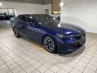 BMW i5 eDrive40 Touring M Sport Pro HUD/PANO/H&K picture 7