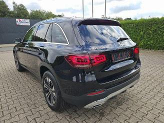 krockskadad bil auto Mercedes GLC 300e 4Matic HUD/360/NAVI 2022/4