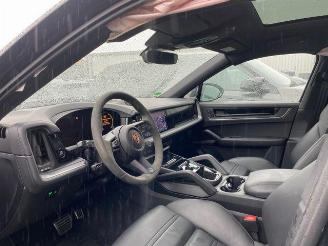 Porsche Cayenne S E-Hybrid Coupe CHRONO/PANO/HUD/AHK/360 picture 14