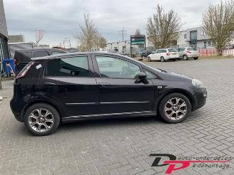 Fiat Punto Punto Evo (199), Hatchback, 2008 / 2012 1.3 JTD Multijet 85 16V Euro 5 picture 4