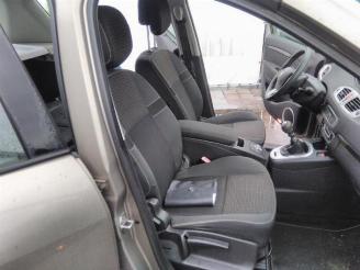 Renault Scenic Scenic III (JZ), MPV, 2009 / 2016 1.4 16V TCe 130 picture 12