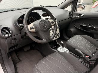 Opel Corsa 1.2-16V Enjoy, automaat picture 16