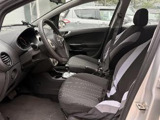 Opel Corsa 1.2-16V Enjoy, automaat picture 17