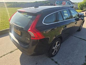 Volvo V-60  picture 6