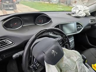 Peugeot 308 308 (L3/L8/LB/LH/LP), Hatchback 5-drs, 2013 / 2021 1.2 12V VTi PureTech 82 picture 7