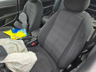 Peugeot 308 308 (L3/L8/LB/LH/LP), Hatchback 5-drs, 2013 / 2021 1.2 12V VTi PureTech 82 picture 8