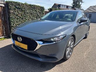krockskadad bil auto Mazda 3 2.0E HYBRIDE 150 PK SPORT 2023 2023/11