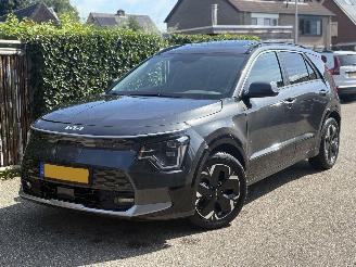 Coche accidentado Kia Niro DynamicPlusLine 64.8 kWh AUTOMAAT 204PK 2023/6
