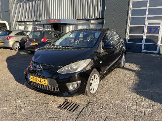 krockskadad bil auto Mazda 2 1.3 HP 5 Deurs 2010/11