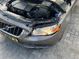 Volvo V-70 2.0 Momentum picture 8