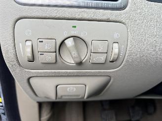 Volvo V-70 2.0 Momentum picture 14