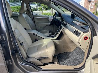 Volvo V-70 2.0 Momentum picture 27