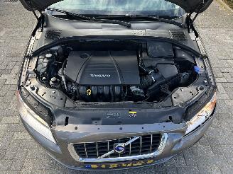 Volvo V-70 2.0 Momentum picture 9