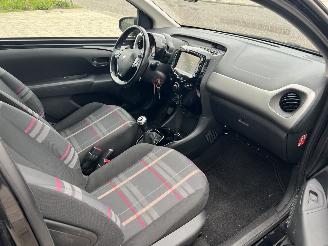 Peugeot 108 1.0 E-VTI ALLURE picture 20