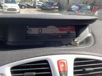 Renault Scenic Scenic III (JZ), MPV, 2009 / 2016 1.6 16V picture 17