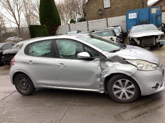 Peugeot 208 208 I (CA/CC/CK/CL), Hatchback, 2012 / 2019 1.4 HDi picture 6