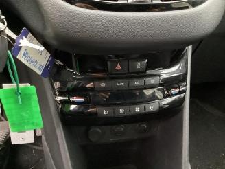 Peugeot 208 208 I (CA/CC/CK/CL), Hatchback, 2012 / 2019 1.4 HDi picture 15