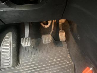 Ford Mondeo Mondeo IV, Sedan, 2007 / 2015 2.0 16V picture 14