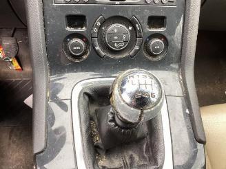 Peugeot 5008 5008 I (0A/0E), MPV, 2009 / 2017 1.6 THP 16V picture 18