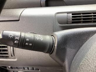 Nissan X-Trail X-Trail (T30), SUV, 2001 / 2013 2.0 16V 4x2 picture 12