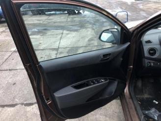 Hyundai I-10 i10 (B5), Hatchback, 2013 / 2019 1.0 12V picture 14
