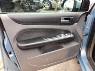 Ford Focus Focus 2 Wagon, Combi, 2004 / 2012 1.6 16V picture 18