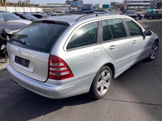 Mercedes C-klasse C Combi (S203), Combi, 2001 / 2007 1.8 C-180K 16V picture 3