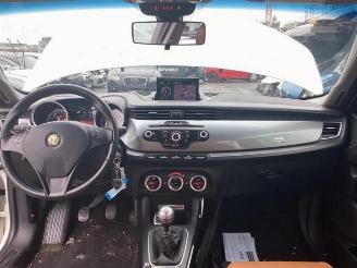 Alfa Romeo Giulietta Giulietta (940), Hatchback, 2010 / 2020 1.4 TB 16V MultiAir picture 28