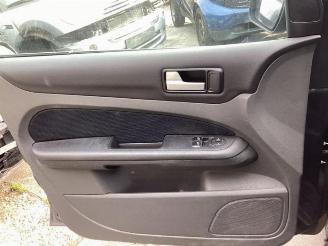 Ford Focus Focus 2 Wagon, Combi, 2004 / 2012 1.6 Ti-VCT 16V picture 12