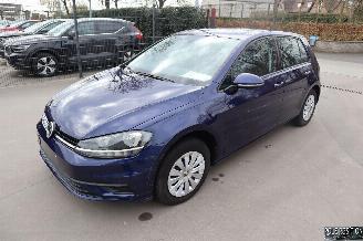 damaged passenger cars Volkswagen Golf 1.0 BENZ 2020/2
